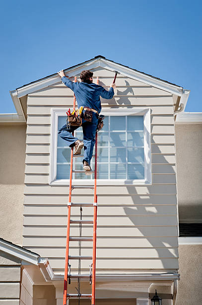 Affordable siding repair and maintenance services in Mattawan, MI